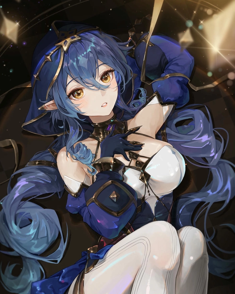 Layla xinh đẹp nổi bật